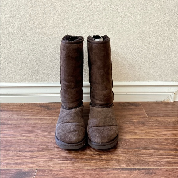 Ugg Womens Classic Tall Boot Chocolate Brown - Size 8. Comes with Origin… - Picture 4 of 8